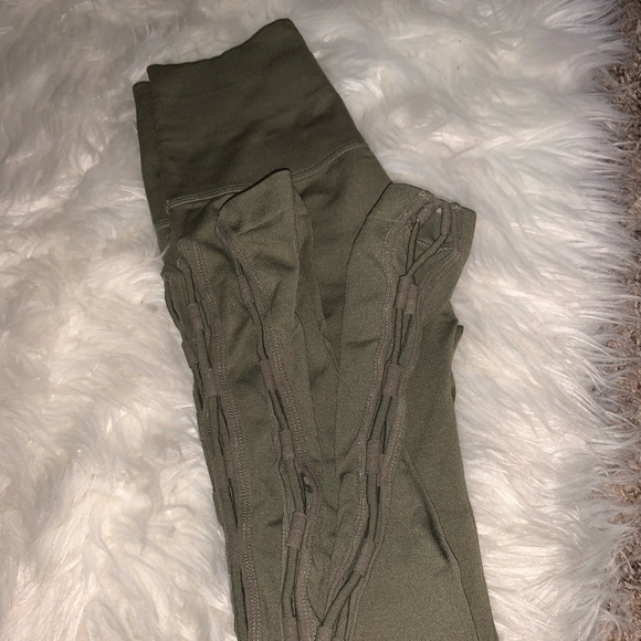 Forever 21 leggings - Picture 3 of 4